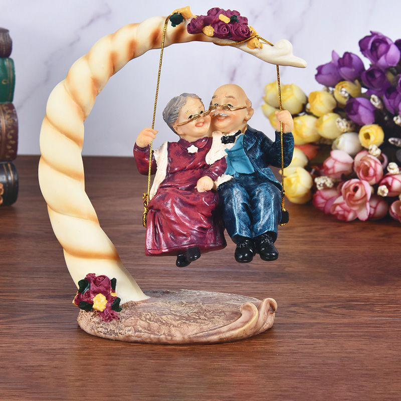 Resin Art For Wedding Gift - 中国のスイング老夫婦樹脂製置物装飾品結婚記念日ギフトホーム寝室デスクトップ像アクセサリーアート