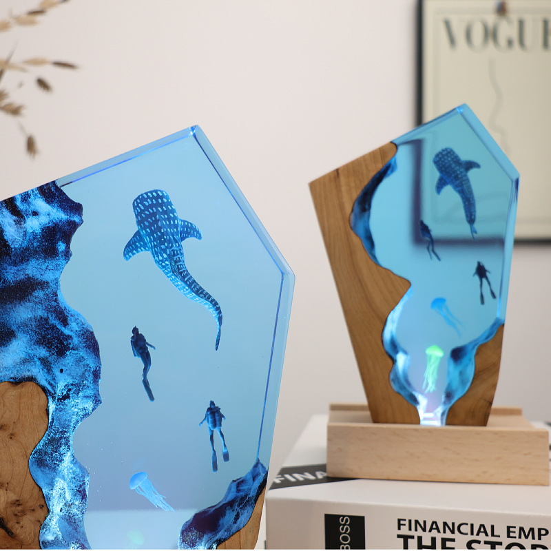 樹脂製洞窟クジラダイバーデスクトップクラゲ発光オーナメントク - Resin Art For Wedding Gift のレビューと価格
