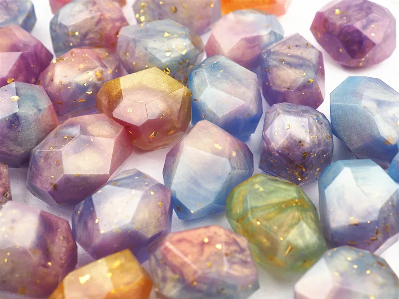 DIY クリスタル不規則な石シリコーン型幾何学的なファセット - Resin Art Stone のレビューと価格