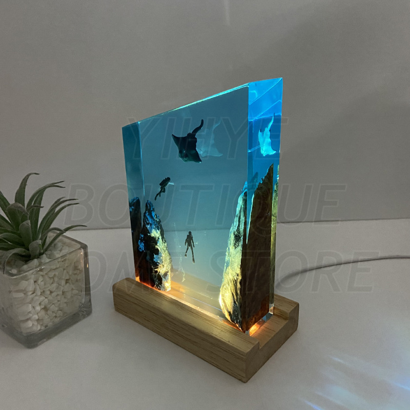 マリンシリーズ レジンアート作品 - マンタレイとダイバー  - Resin Art Ocean のレビューと価格